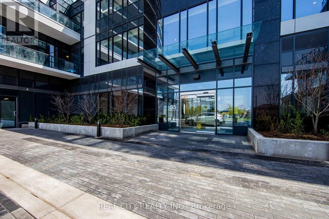 35-3335 Watergarden Dr in Mississauga, ON - Building Photo - Building Photo