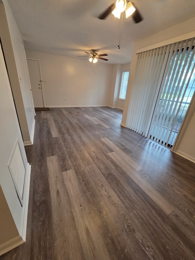 property at 3550 Sable Palm Ln