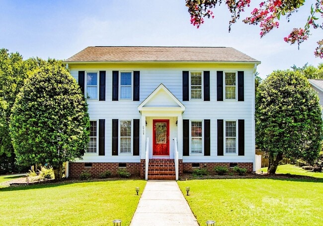 property at 5724 Ivygate Ln