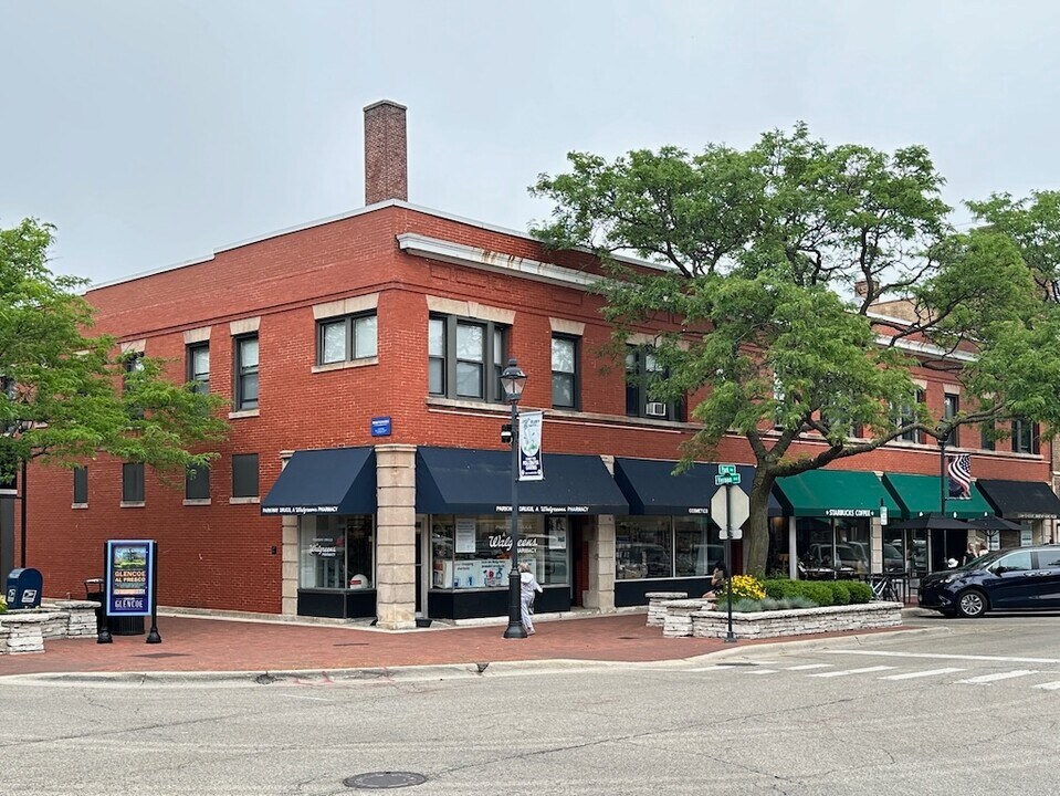 348 Park Ave in Glencoe, IL - Building Photo