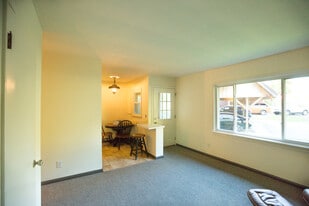 1 Sawdey Rd in Horseheads, NY - Building Photo