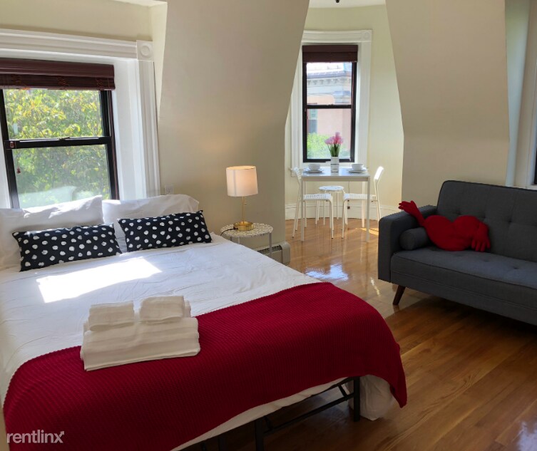 14 Cumberland St-Unit -Apt 4 in Boston, MA - Building Photo