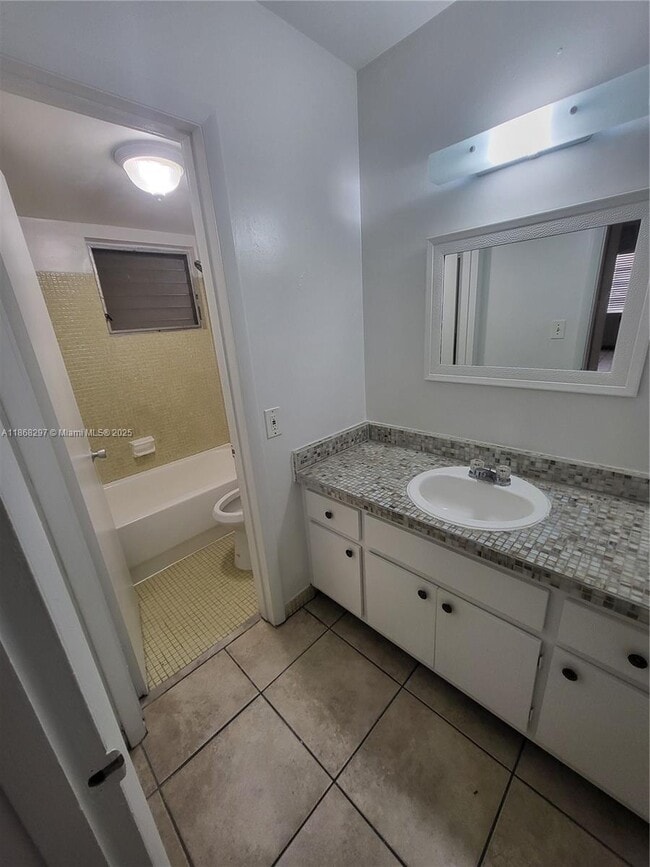 property at 1175 Normandy Dr