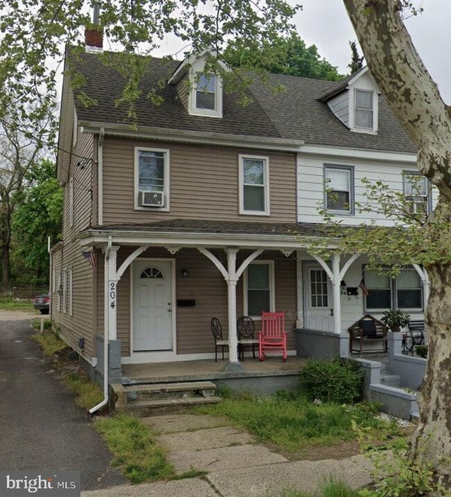 property at 204 Washington St