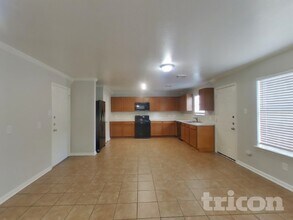 29550 N Legends Bend Dr in Spring, TX - Building Photo - Building Photo