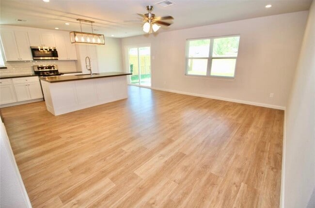 property at 407 Morningside Dr