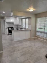 8110 Green Devon Dr in Houston, TX - Building Photo - Building Photo