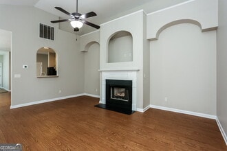 8 Arendt Park Ln in Newnan, GA - Building Photo - Building Photo