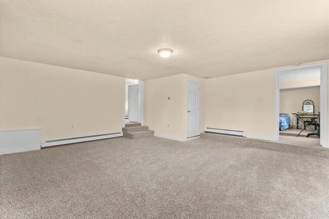 333 Groveland St, Unit Unit 3 in Abington, MA - Building Photo - Building Photo
