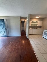 213 E Swiss Ln Ct in Springfield, MO - Building Photo - Building Photo