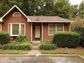 686 Rock Garden Cir in Winston-Salem, NC - Building Photo
