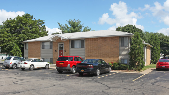 Susan Apartments in Rochester, NY - Foto de edificio - Building Photo