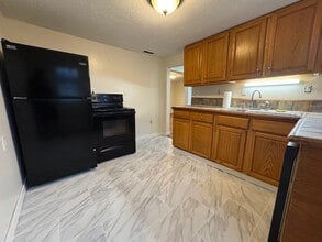 808 Summer St in Loudon, TN - Building Photo - Building Photo