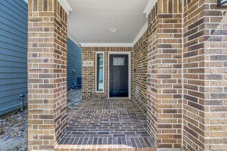 2116 Oatfield Dr in Houston, TX - Foto de edificio - Building Photo