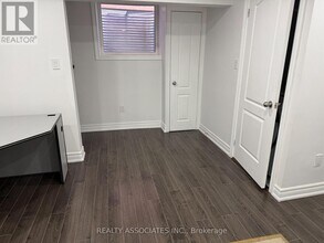 29 Bald Eagle Ave in Toronto, ON - Building Photo - Building Photo