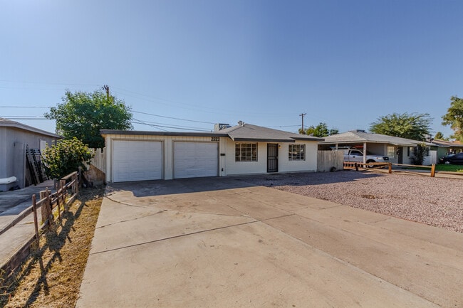 2823 W Keim Dr in Phoenix, AZ - Building Photo - Building Photo