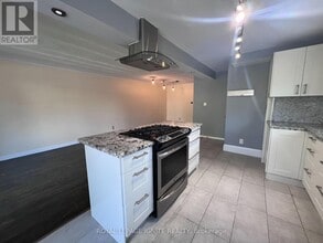 214 Rosemount Ave in Toronto, ON - Building Photo - Building Photo