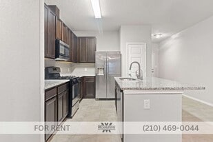 5526 Daniel Wy in Saint Hedwig, TX - Building Photo