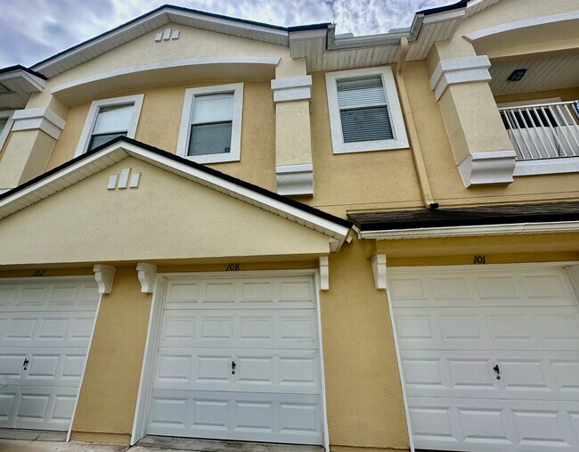 property at 209 Larkin Pl