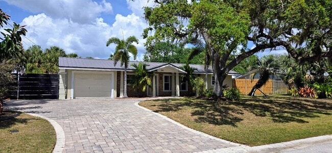 property at 2115 Alvarado Ln