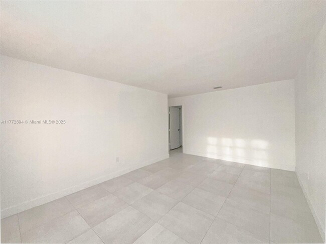 170 NW 58th St in Miami, FL - Building Photo - Building Photo