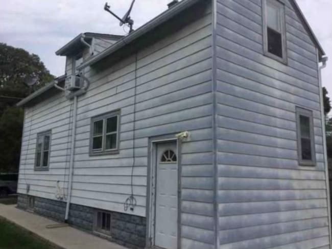 1229 Terrace Ave, Unit #1 Lower in Racine, WI - Foto de edificio - Building Photo