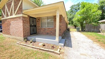 3193 Forest Glen St in Memphis, TN - Building Photo