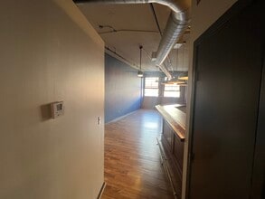 200 Main St, Unit 306 in Kansas City, MO - Foto de edificio - Building Photo