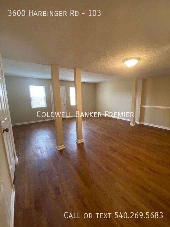 3600 Harbinger Rd in Virginia Beach, VA - Building Photo - Building Photo