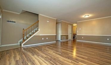 2165 St Clair Ct in Harrisburg, PA - Building Photo - Building Photo