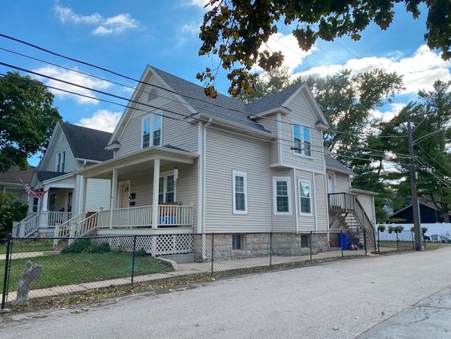 314 S Hale St in Wheaton, IL - Building Photo - Building Photo