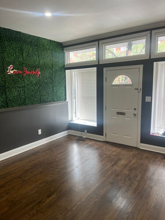 1427 S Hanover St in Baltimore, MD - Building Photo