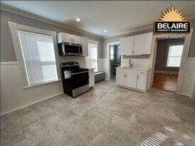 17 Boylston St in Fitchburg, MA - Building Photo