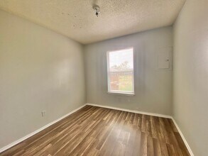 2913 Bates St in Lubbock, TX - Building Photo - Building Photo