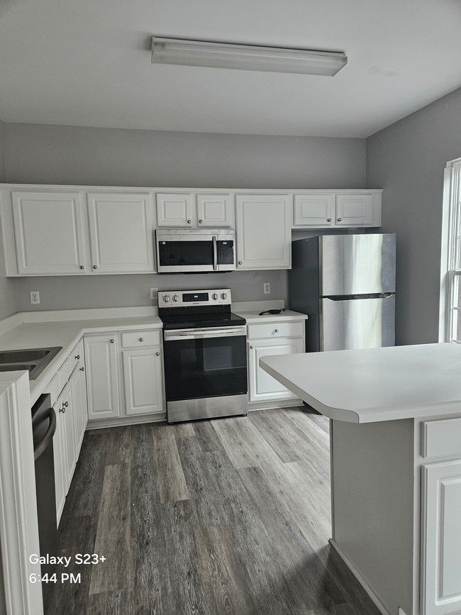 property at 105 Ruby Walk Dr