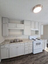 128 N River St in Franklin, OH - Building Photo - Building Photo