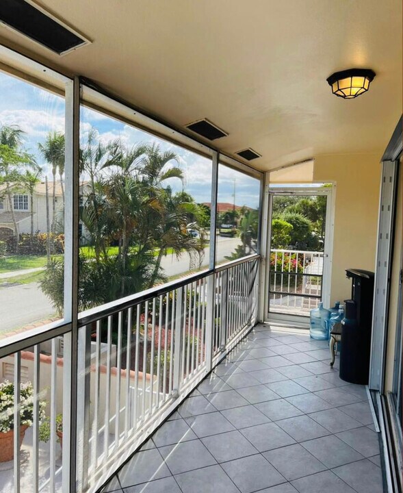 371 SW 8th St, Unit H2 in Boca Raton, FL - Building Photo