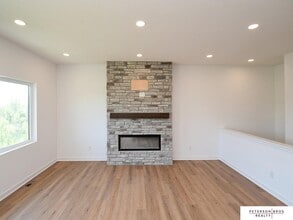 14806 Bruning St in Bennington, NE - Building Photo - Building Photo