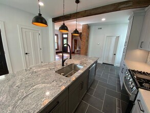 35 E Arcadia Ave in Columbus, OH - Building Photo - Building Photo