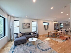 825 Barnett St NE in Atlanta, GA - Building Photo - Building Photo
