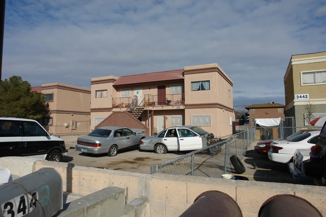 3440 College View Ct in North Las Vegas, NV - Building Photo