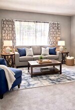 758 Amber Dr in Fayetteville, NC - Foto de edificio - Building Photo