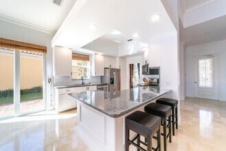 4908 Grassleaf Dr in Palm Beach Gardens, FL - Building Photo - Building Photo