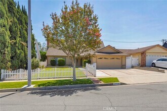 23732 Cavanaugh Rd in Lake Forest, CA - Building Photo - Building Photo