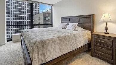 900 N Lake Shore Dr, Unit 2306 in Chicago, IL - Building Photo - Building Photo