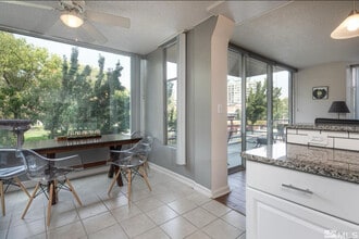 280 Island Ave, Unit 202 in Reno, NV - Building Photo - Building Photo
