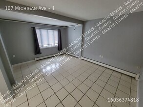 107 Michigan Ave, Unit 1 in Manchester, NH - Building Photo - Building Photo