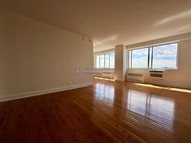 40 E Sidney Ave in Mount Vernon, NY - Building Photo