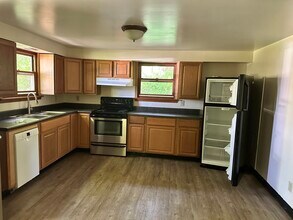 4955 Bulltown Rd in Murrysville, PA - Building Photo - Building Photo
