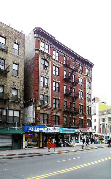 231 2nd Ave in New York, NY - Building Photo - Building Photo